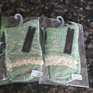 Pretty Persuasions Green and Cream Women's Socks 2 pair